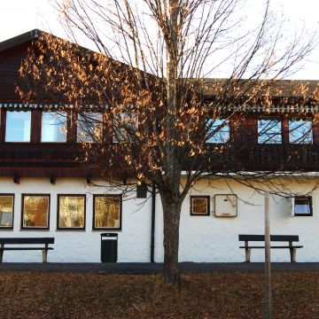 &Oslash;stmarka skole